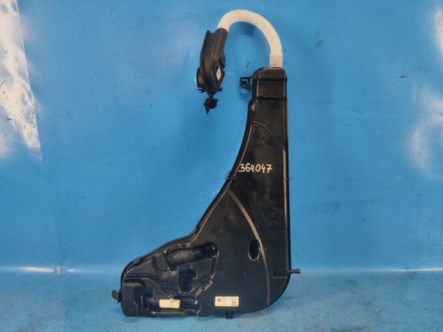 Бачок омивача лобового скла 61667483867 BMW