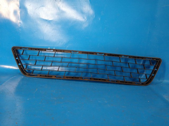Решітка бампера нижня 622543SH0A NISSAN