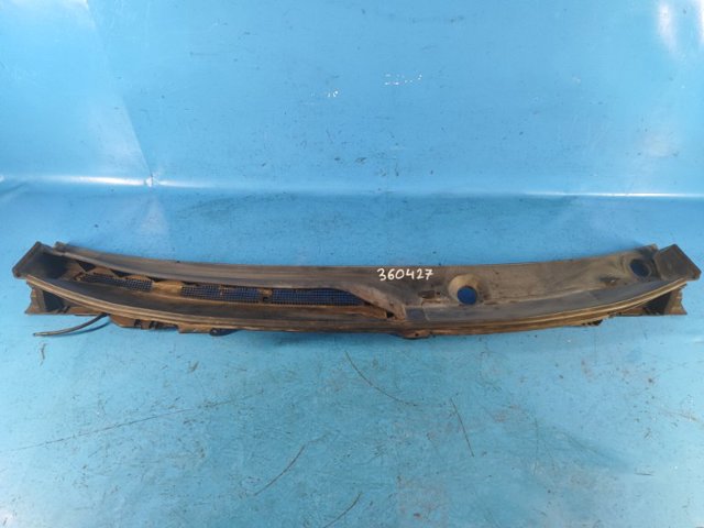 Водостік лобового скла, жабо 668626RR0A NISSAN