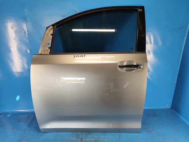Дверь передня ліва 6700208060 TOYOTA
