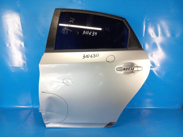 Двері задні 6700447090 TOYOTA