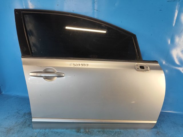 Дверка передня права 67010SNAA90ZZ HONDA