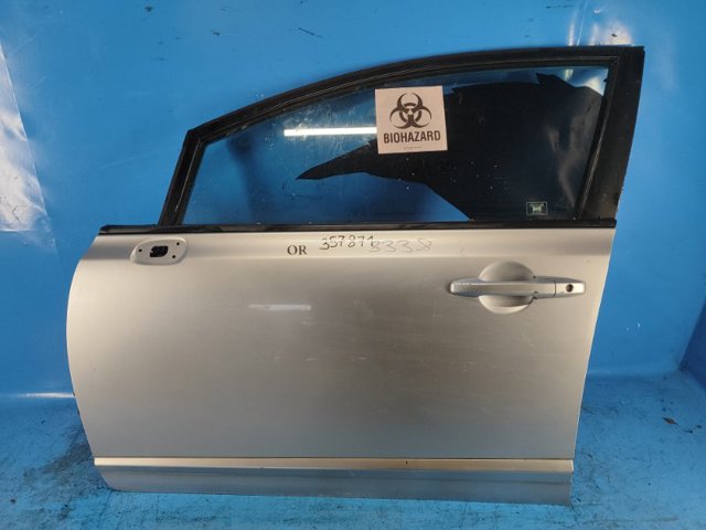 Водійські двері Honda Civic 8