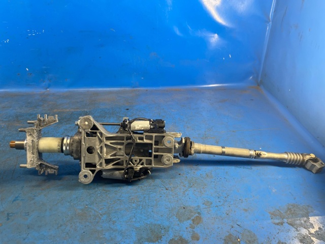 Колонка рульова 6787926 BMW