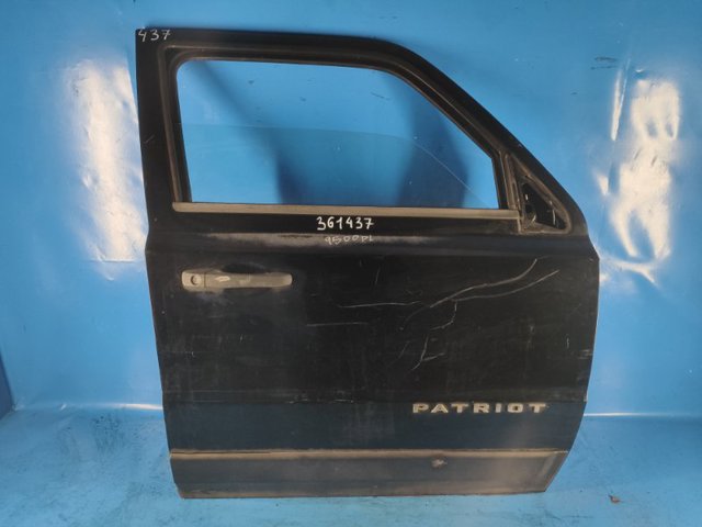 Дверка передня права 68079390AD CHRYSLER