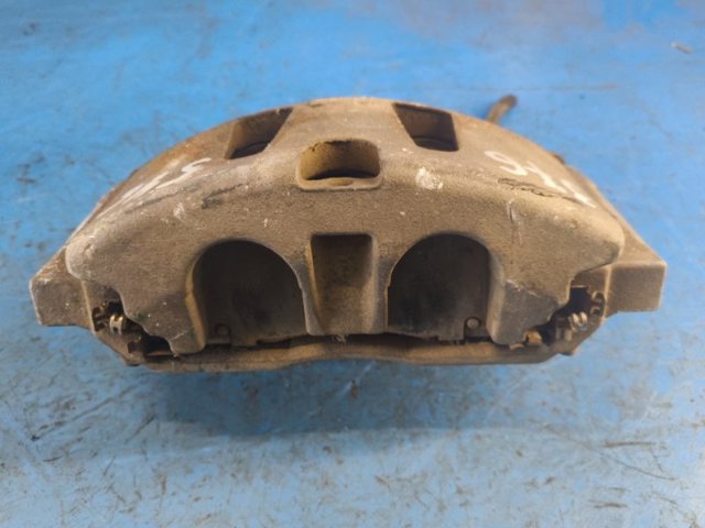 Супорт гальмівний, передній, лівий 68144161AA CHRYSLER