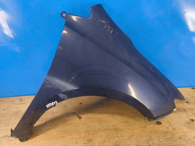 Переднє праве крило 68372876AC CHRYSLER