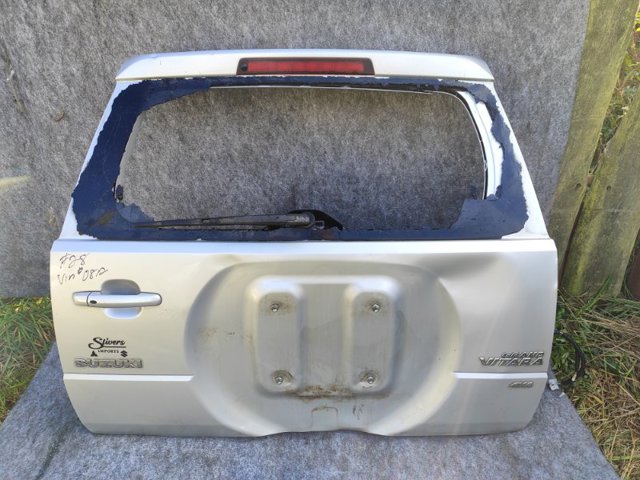 Двері багажника 6910065830 SUZUKI