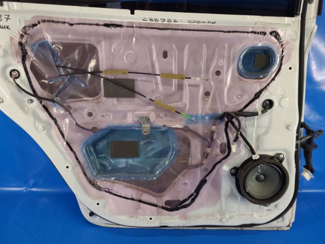 Склопідйомник з електродвигуном Toyota Yaris