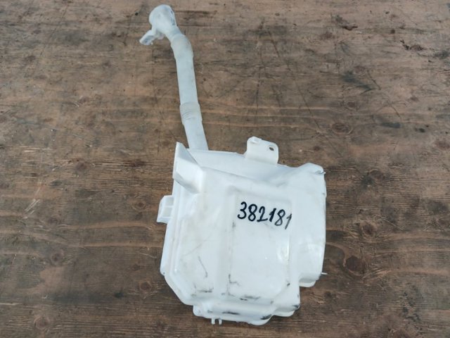 Бачок омивайки 8260A296 MITSUBISHI