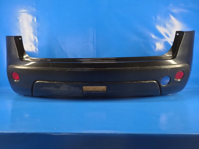 Бампер задній 85022BR00H NISSAN