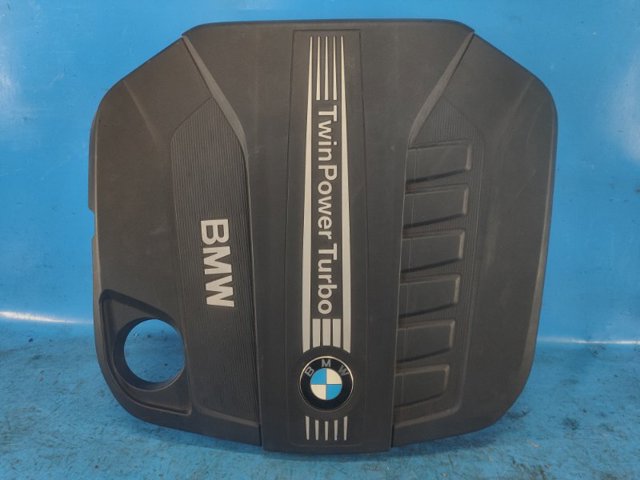 Кришка двигуна декоративна 8513452 BMW