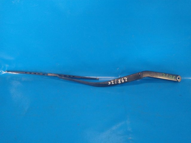 Поводок двірника 8521106050 TOYOTA