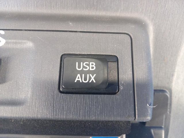 USB-розгалужувач 8619048030 TOYOTA