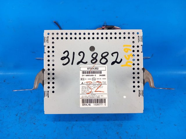 Магнітола 8701A352 MITSUBISHI