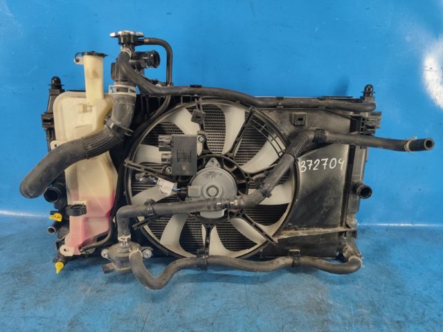 Конденсатор кондиціонера 884A052020 TOYOTA