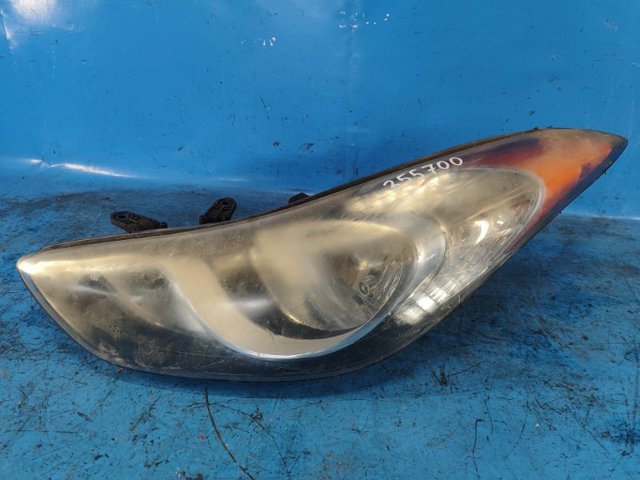Блок фара ліва 921013Y000 HYUNDAI