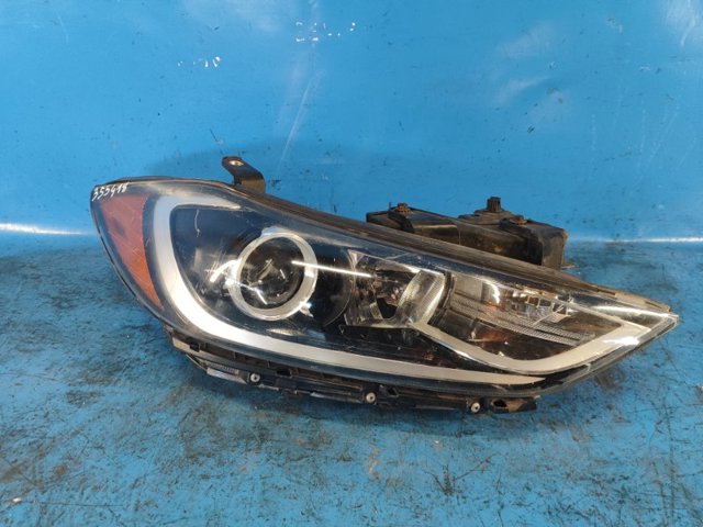 Права блок фара 92102F2040 HYUNDAI