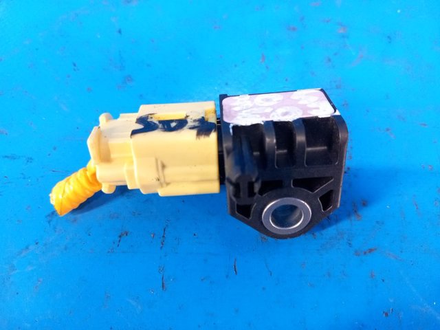 Датчик подушки безпеки 95920F2000 HYUNDAI