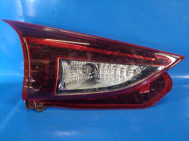 Фара задня права внутрішня B45C513F0 MAZDA