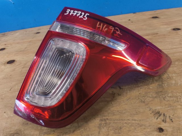 Ліхтар задній правий BB5Z13404C FORD