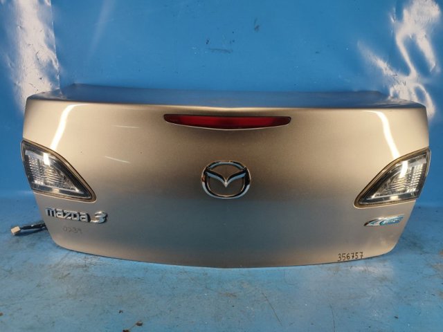 Кришка багажника кузова BBY45261XD MAZDA