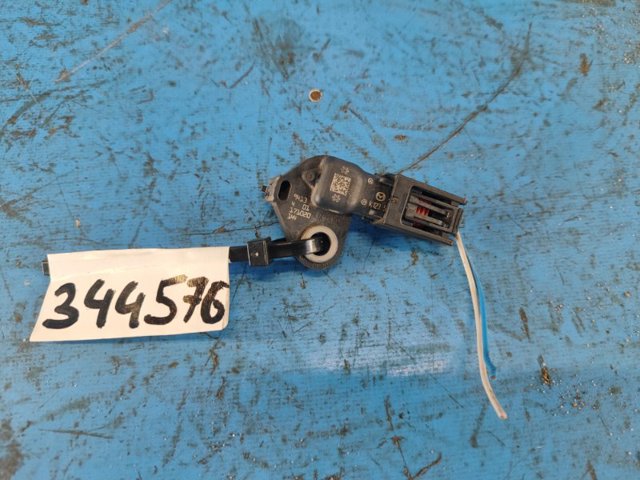 Датчик Айрбег передній K12357K1XA MAZDA