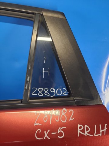 Задня кватирка ліва KD4773661A MAZDA