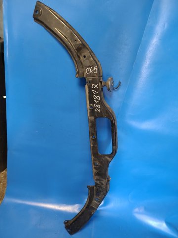 Рамка радіатора верхня KD5353150B MAZDA