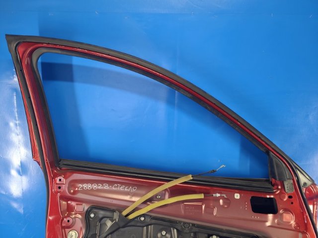Скло передніх дверей, лівою KD5359510A MAZDA
