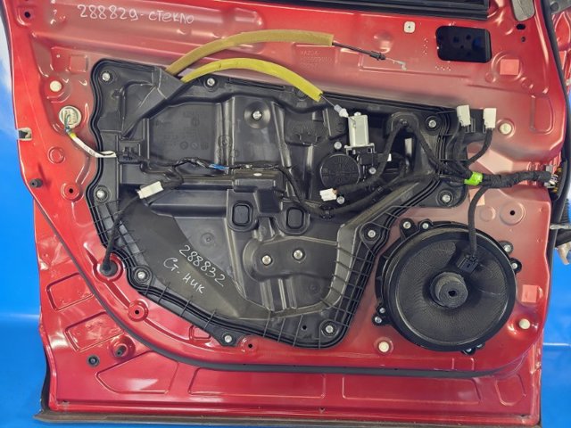 Механізм стеклопідйомника водійських дверей KD5359590 MAZDA