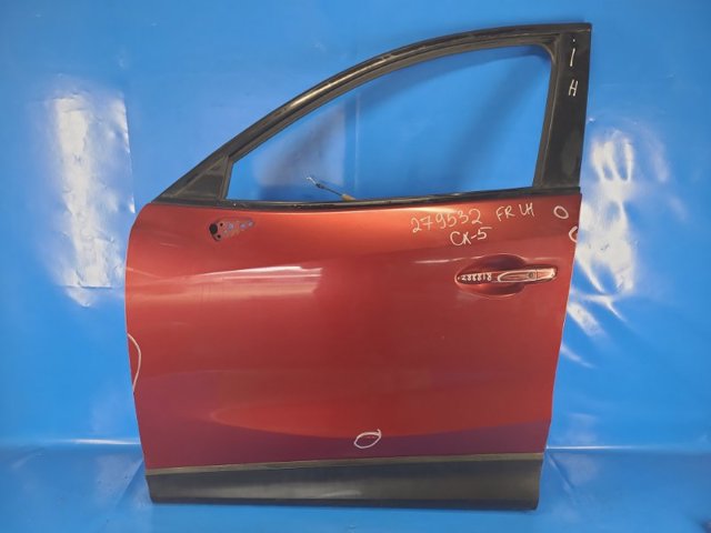 Водійські двері KDY35902XH MAZDA