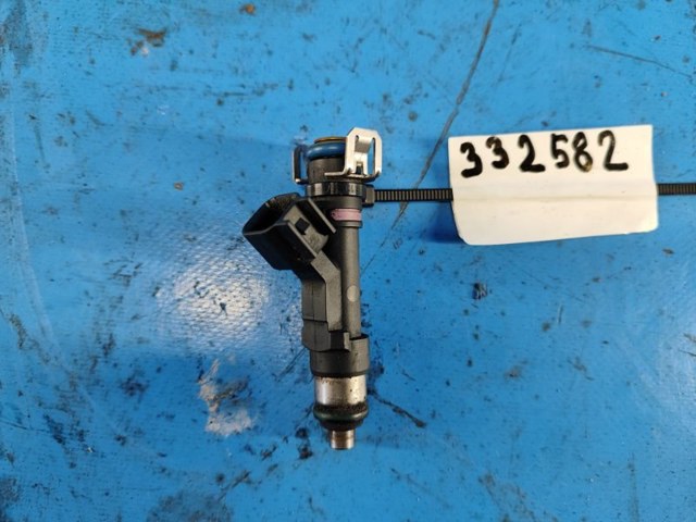 Форсунки електромагнітні L50113250 MAZDA