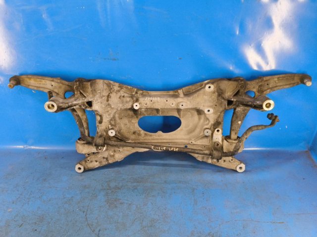 Передня балка LR157865 LAND ROVER