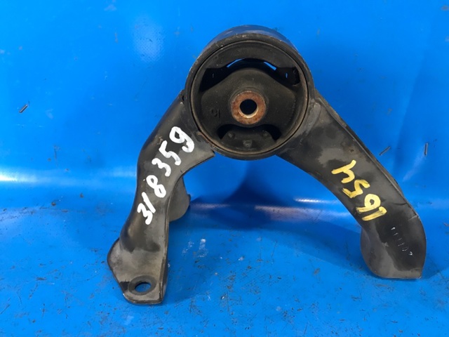 Опора двигуна задня MN101572 MITSUBISHI