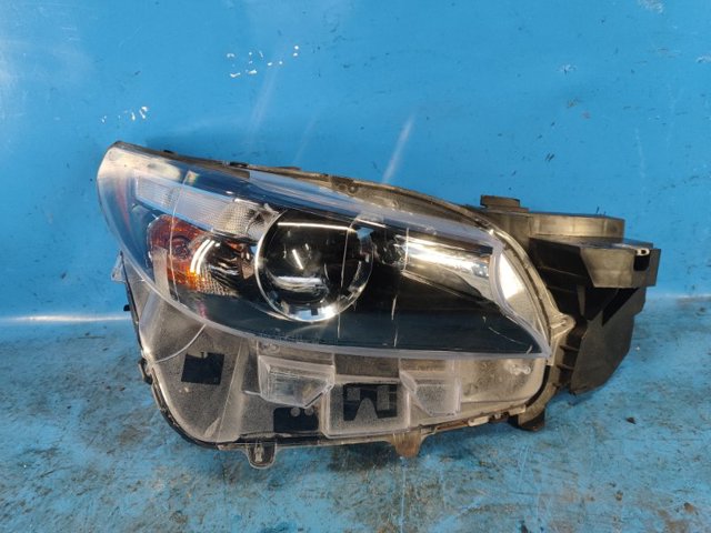 Права блок фара TM52510K0D MAZDA