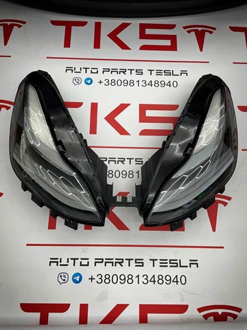Блок фара ліва Tesla Model 3