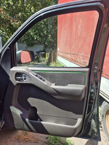 Дверка передня права 80100EB330 NISSAN