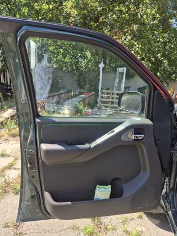 Двері кабіни 80101EB330 NISSAN