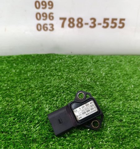 Датчик тиску наддуву турбіни 038906051C VAG