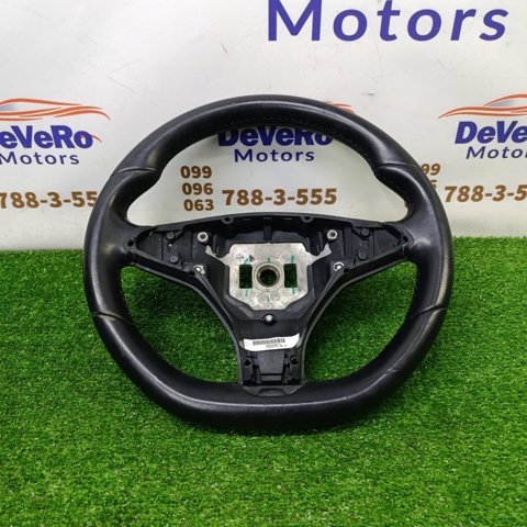 Руль 100527900D TESLA