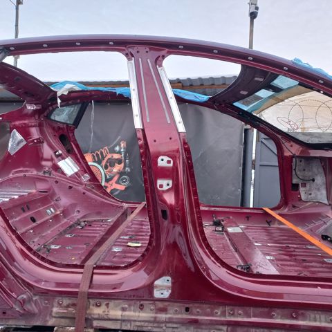 Стійка центральна, права 1024205S0B TESLA