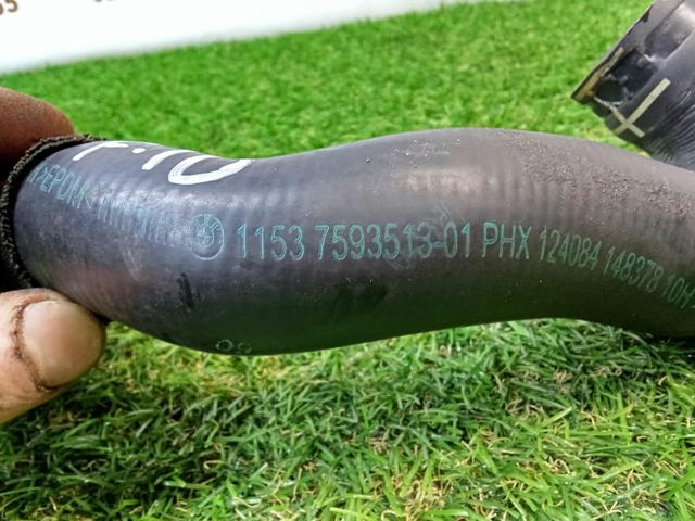 Патрубок системи охолодження 11537593513 BMW