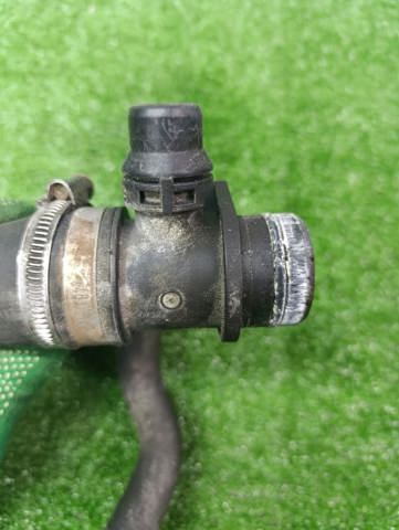 Трубопроводи і шланги системи охолодження 11537639997 BMW