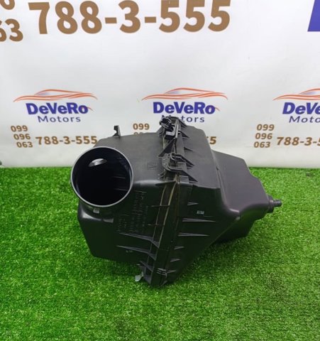 Корпус повітряного фільтра, верхня частина 1770536110 TOYOTA
