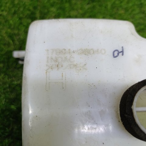 Резонатор 1789436040 TOYOTA