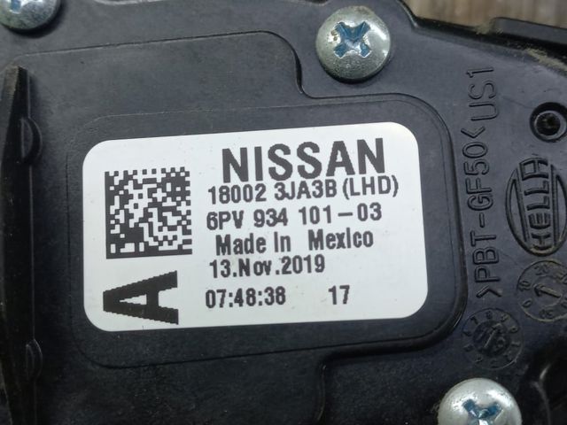 Підаль газу 180023JA3B NISSAN