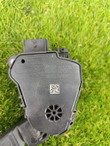 Підаль газу 180025WN0B NISSAN