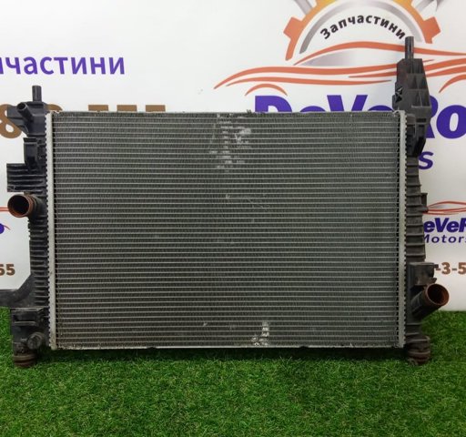 Радіатор системи охолодження двигуна 1830145 FORD
