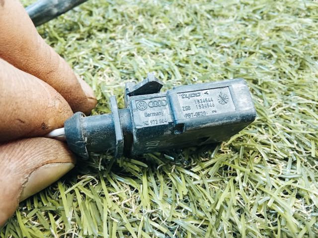Роз’єм (фішка) універсальний 1K0973804 VAG